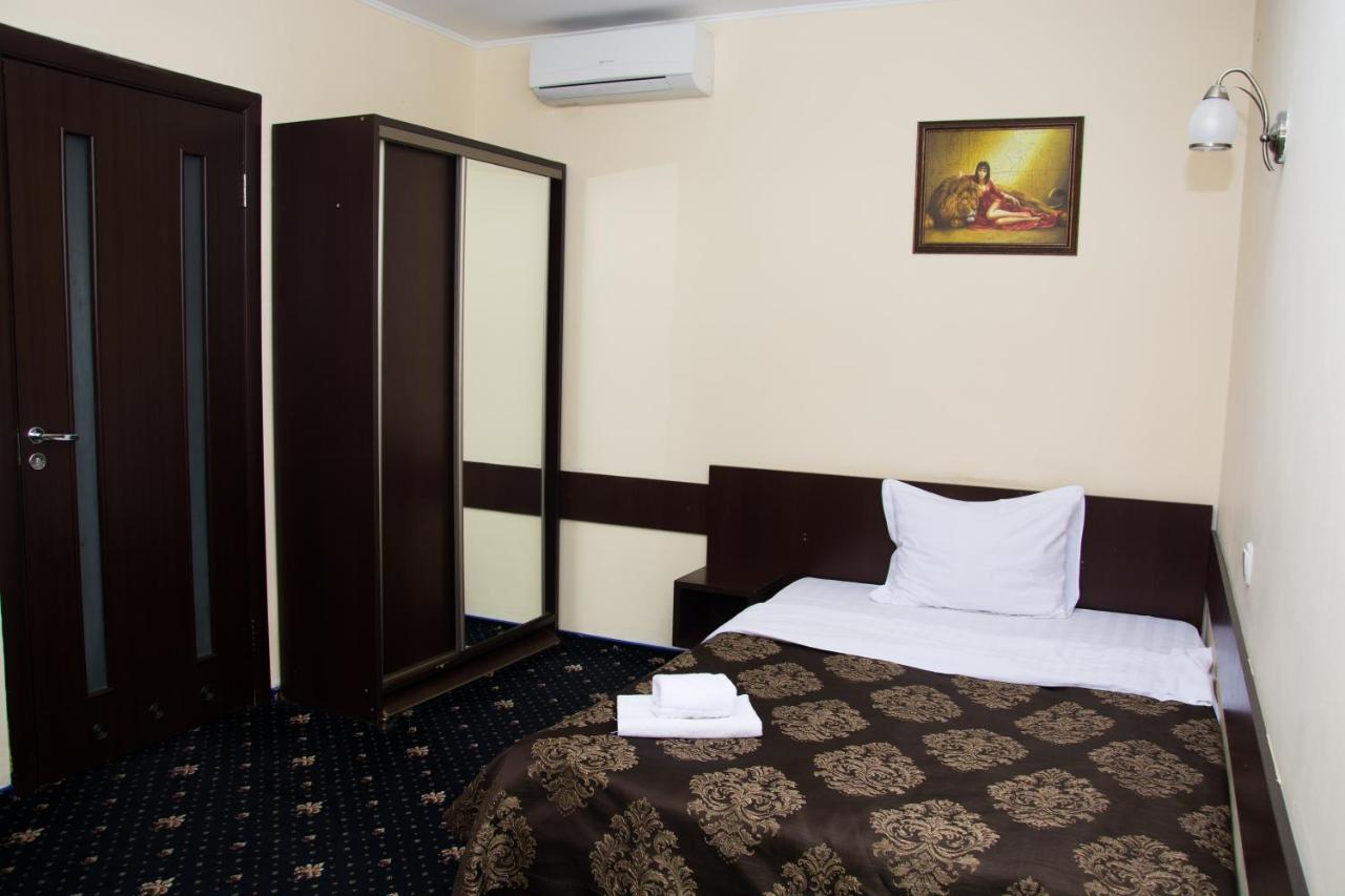 Faraon Hotel ايفانو - فرانكيفسك المظهر الخارجي الصورة