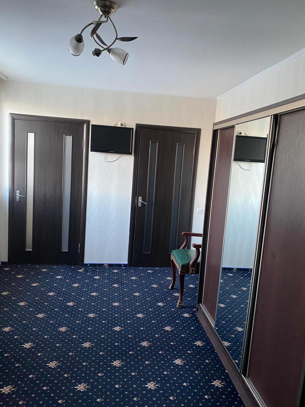 Faraon Hotel ايفانو - فرانكيفسك المظهر الخارجي الصورة